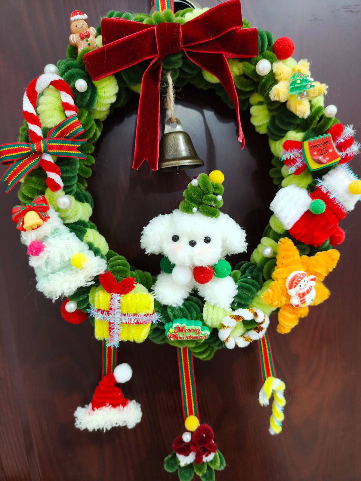 Pipe Cleaner Puppy Christmas Wreath 10 inch