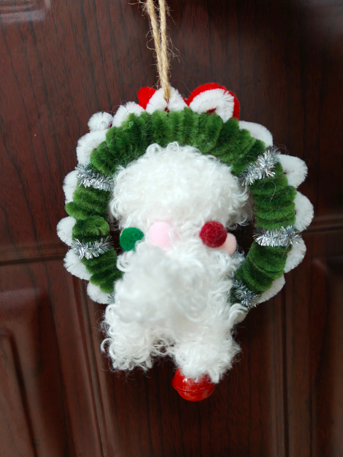 Pipe Cleaner Mini Christmas Puppy Wreath