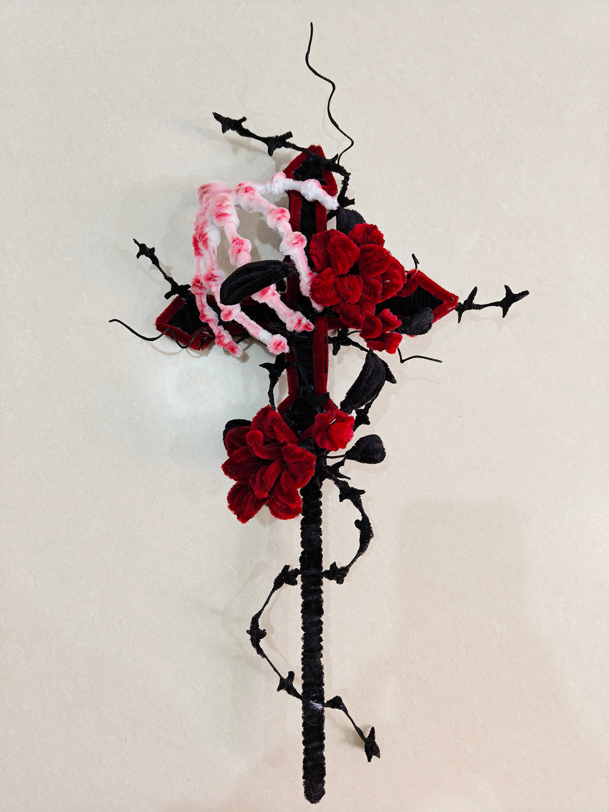 Pipe Cleaner Gothic Rose Wand